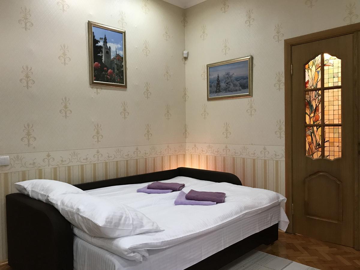 Large Apartment In The City Center Mukačevo Esterno foto