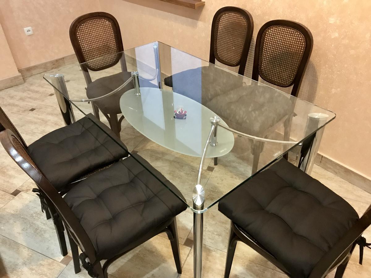 Large Apartment In The City Center Mukačevo Esterno foto