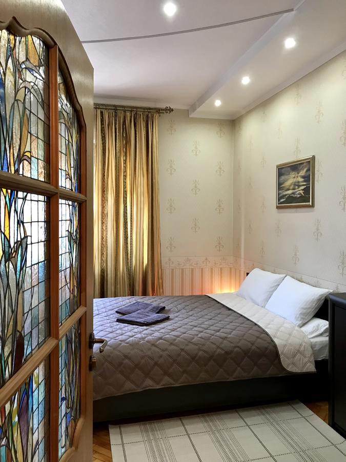 Large Apartment In The City Center Mukačevo Esterno foto